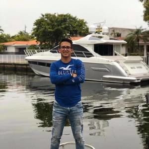 Meet your Posher, Andres